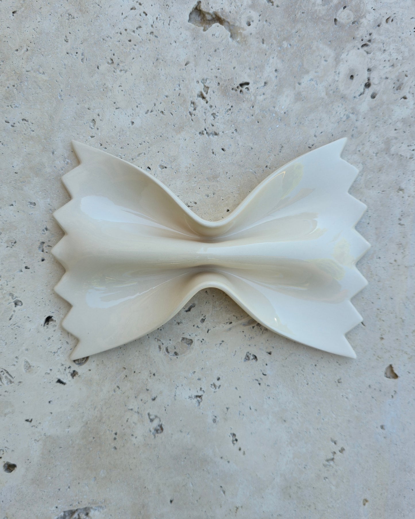 Farfalle latte