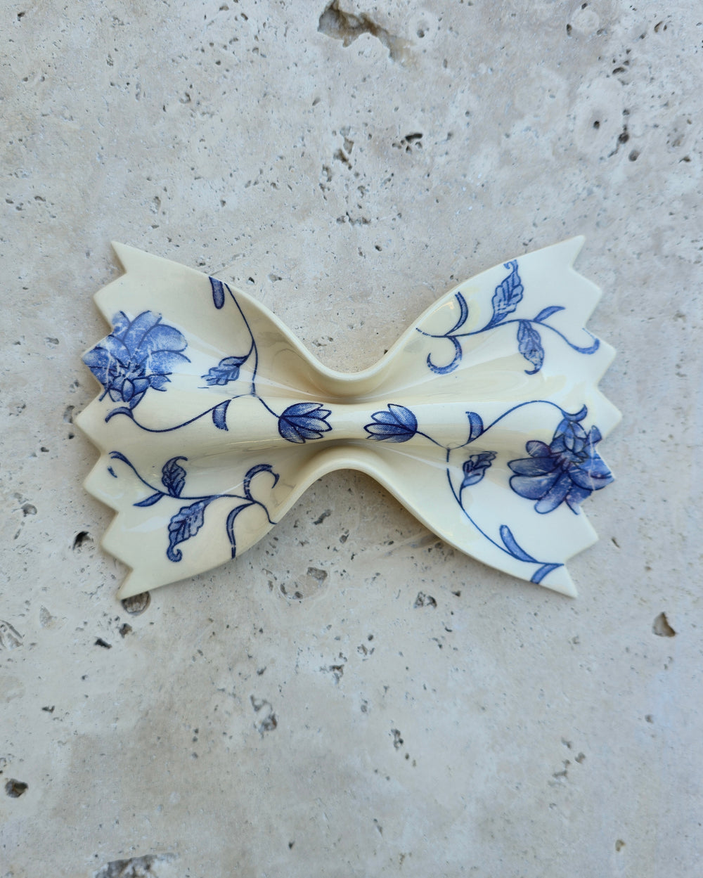 farfalle imprimée fleurs bleues